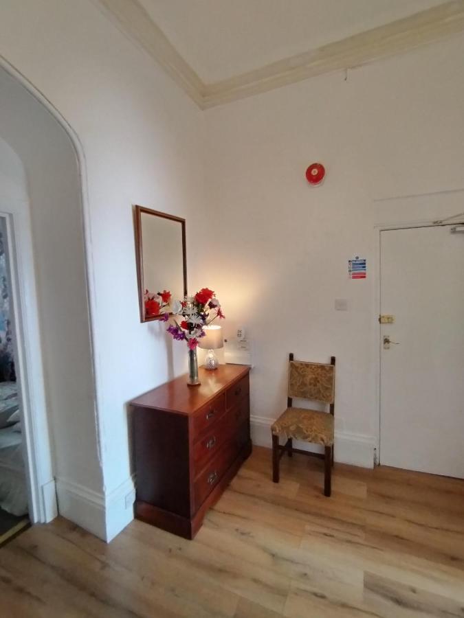 Studio Next To Port Appartamento Dover Esterno foto